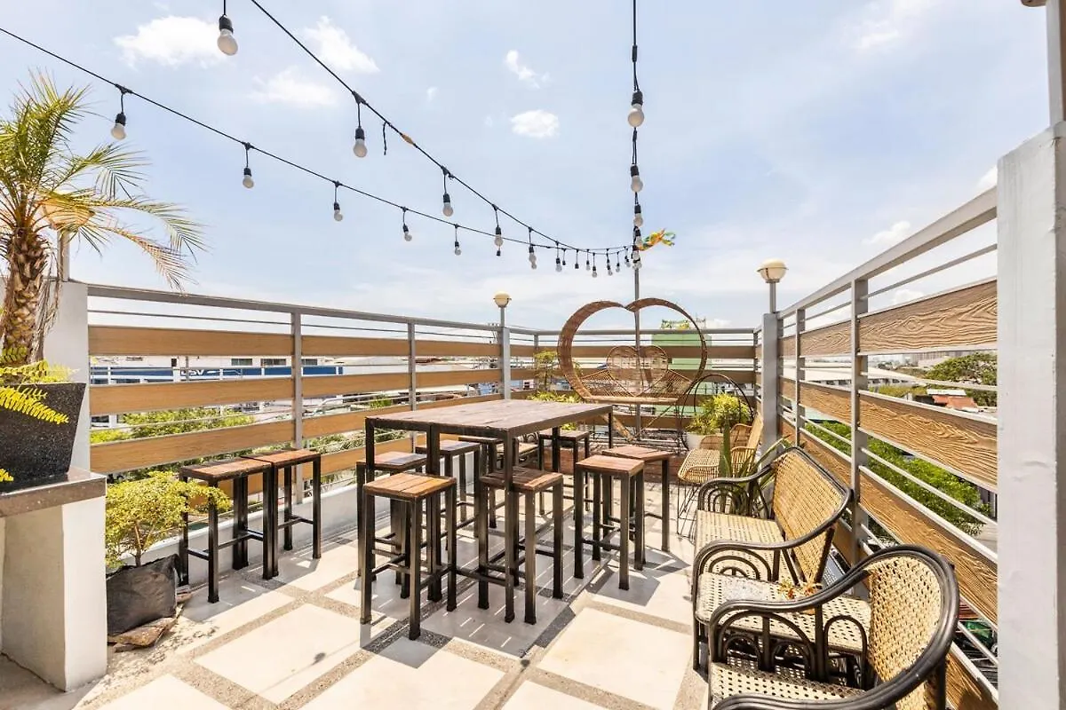 Near Airport Nordic Cozy Br With Roof Deck Mini Pool Apartment Manila 0*,  Philippines