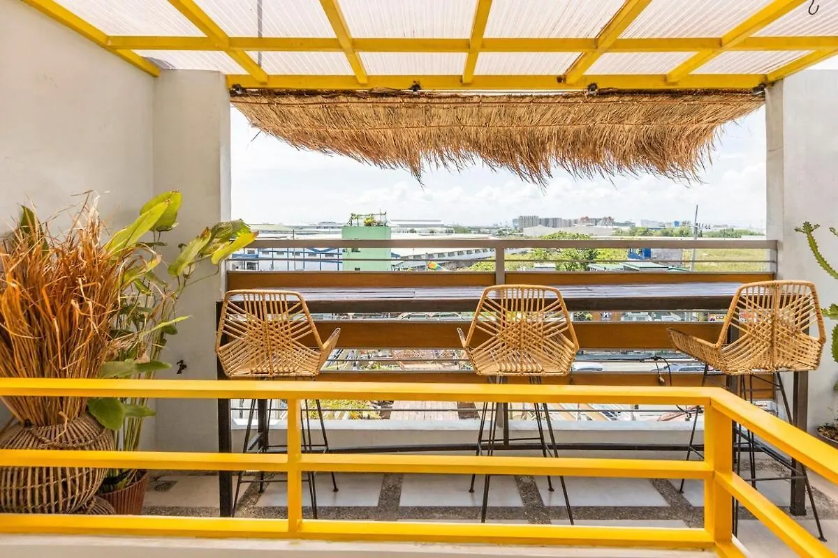 Near Airport Nordic Cozy Br With Roof Deck Mini Pool Apartment Manila