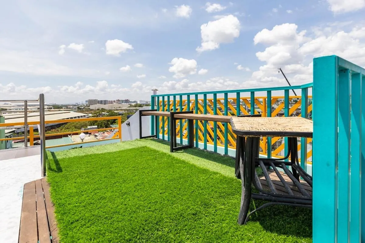 Near Airport Nordic Cozy Br With Roof Deck Mini Pool Apartment Manila